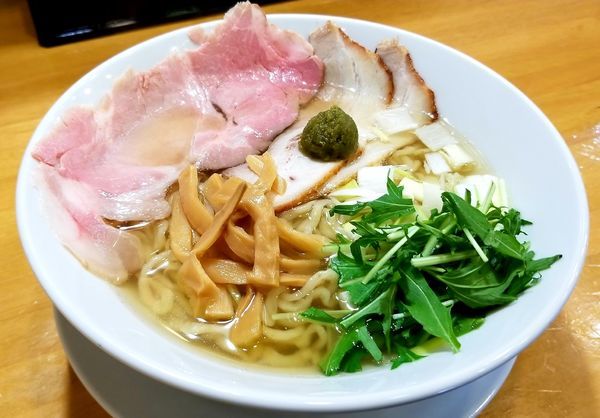 「虜柚子中華そば(柚子胡椒)肩ロース丼」@自家製中華そば 麺の虜の写真