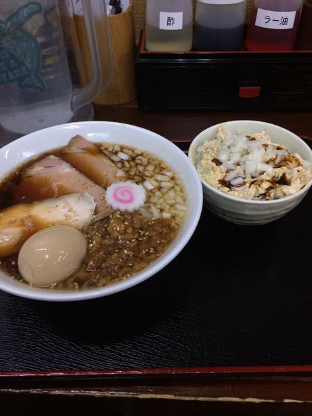 「［限定］背脂醤油680円タルチャめし250円」@餃子の並商 都賀店の写真