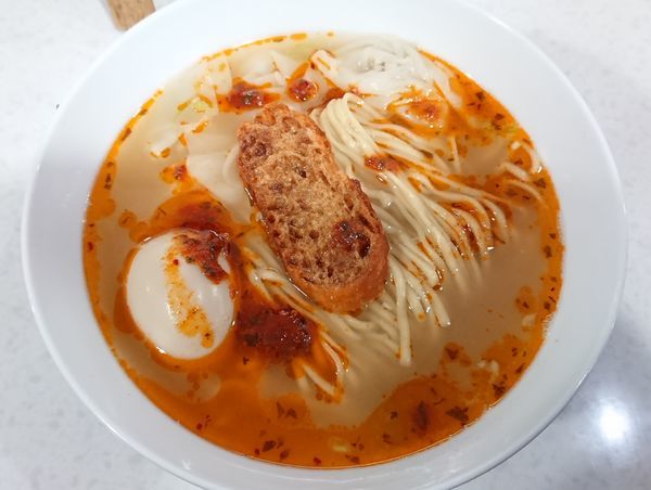 「【5周年記念】ヒュメ・ド・ポワソン塩らぁ麺＋味玉」@ラーメン星印の写真