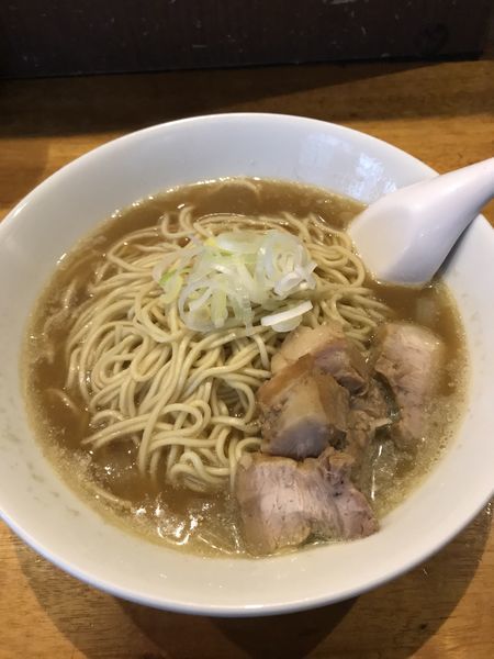「比内鶏肉そば中」@自家製麺 伊藤の写真