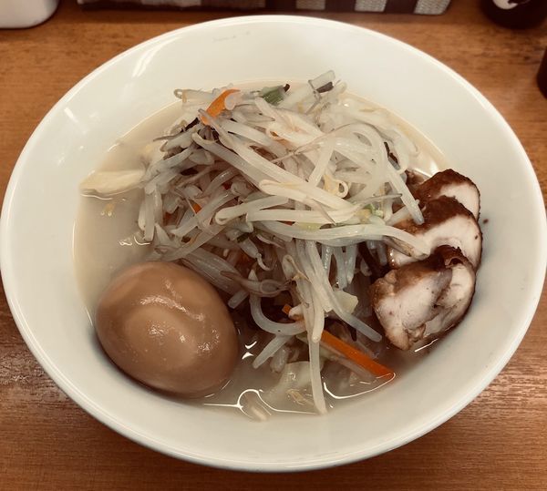 「鶏塩タンメン（￥770）＋煮玉子他」@富白 御徒町本店の写真