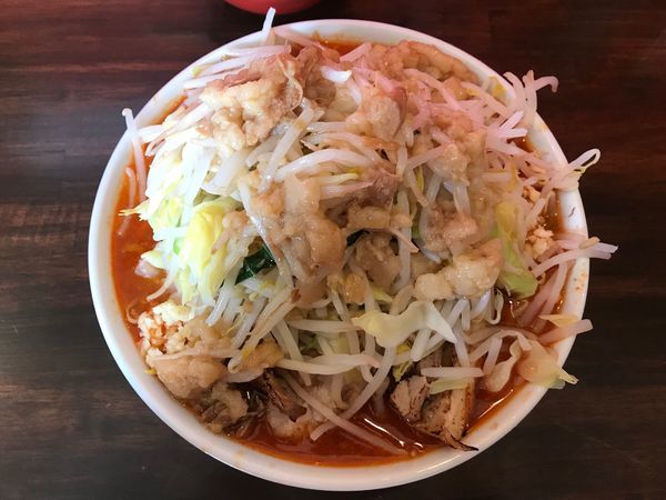 「辛いラーメン300g（全マシマシ）＋生卵」@龍麺 ふえ郎の写真