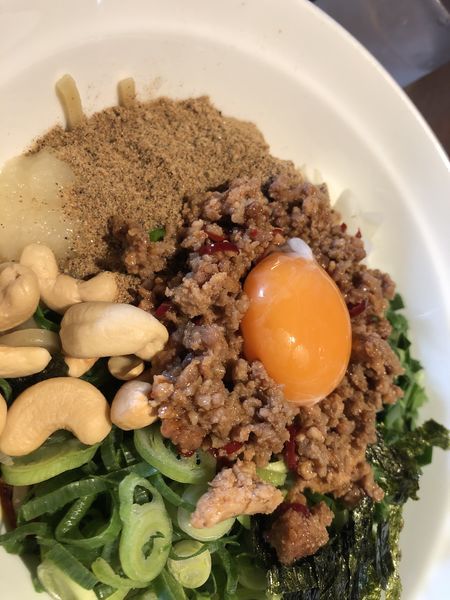 「まぜそば」@麺家ダイナSOUL 六甲道店の写真