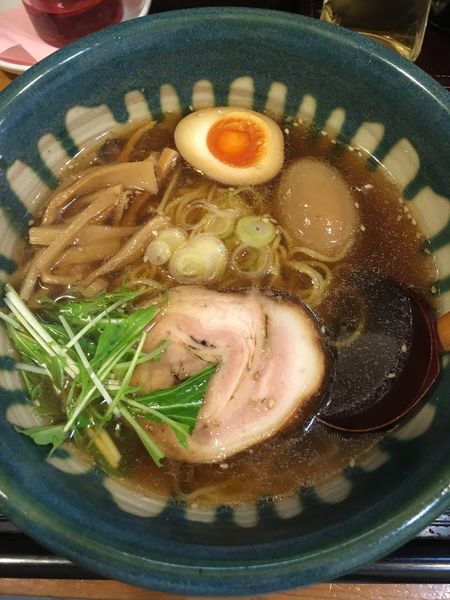 「醤油ラーメン 味玉」@支那そば やまいちの写真