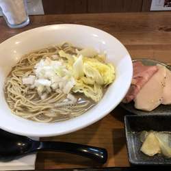 濃厚煮干しらあめん