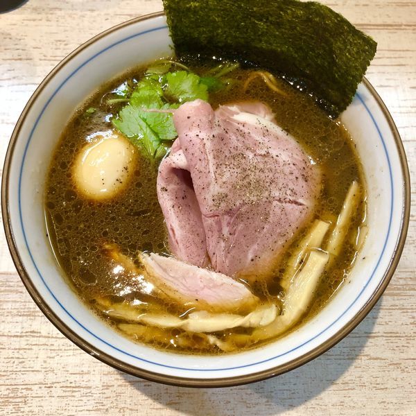 「【気まぐれ限定】四つ葉ブラック」@中華そば 四つ葉の写真