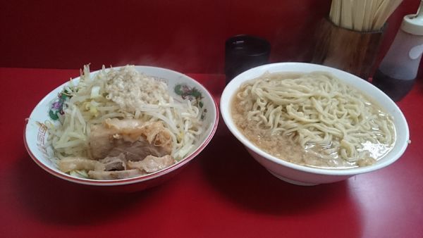 「麺増し・大(ヤサイアブラ)￥８３０」@ラーメン二郎 京急川崎店の写真