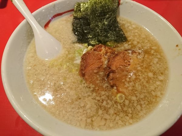 「しょうゆらーめん¥700円」@らーめん にんにくやの写真