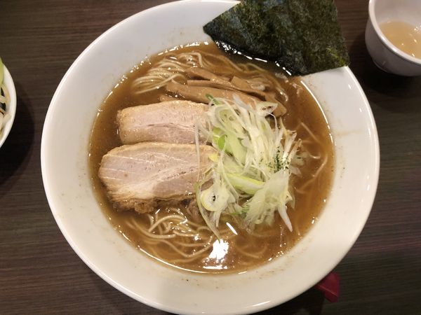 「アゴだし中華そば」@魚介豚骨らーめん きたもと屋の写真