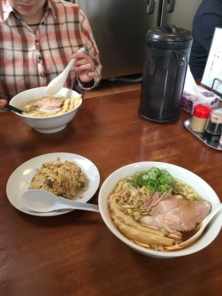 「醤油ラーメン ミニチャーハン」@麺屋 菜々兵衛の写真