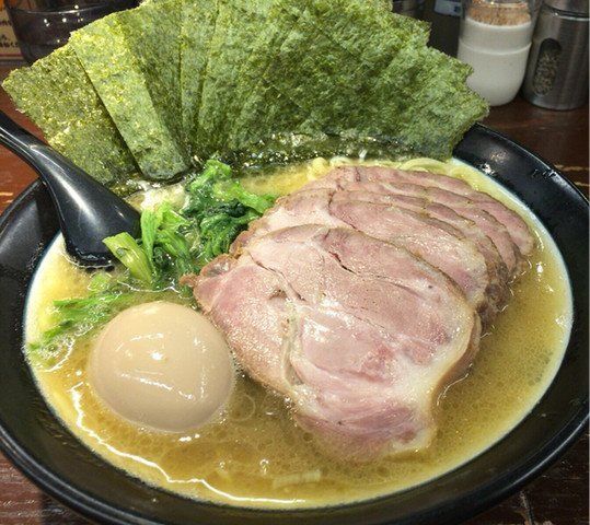 「豚骨ラーメン３点盛り」@豚骨醤油らーめん 誠屋 八幡山本店の写真