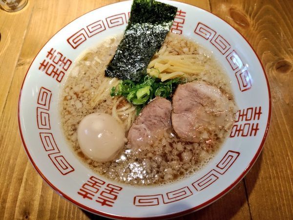 「背脂醤油」@麺ヤ事業部 ブンキチの写真