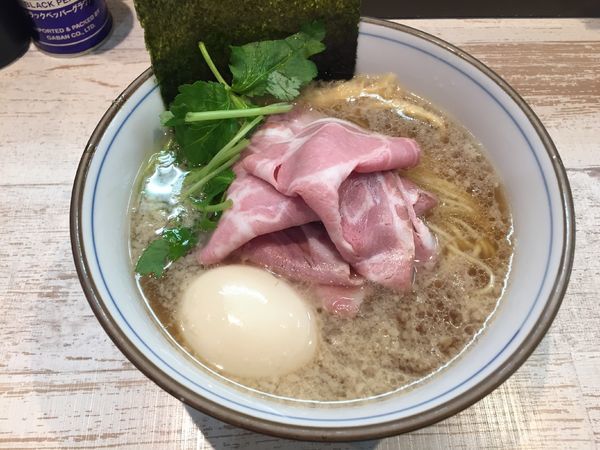 「きまぐれ 背脂中華そば」@中華そば 四つ葉の写真