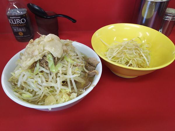 「麺半分豚2枚+ネギ（味ネギ）」@ラーメン二郎 茨城守谷店の写真
