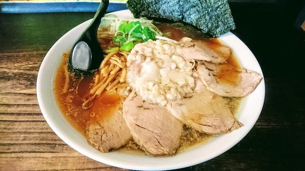 「チャーシュー麺(大盛・身入り)」@手打ち中華そば 酒田 平間店の写真