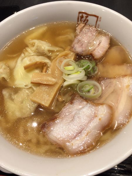 「喜多方ラーメン ワンタントッピング」@喜多方ラーメン坂内 船橋店の写真