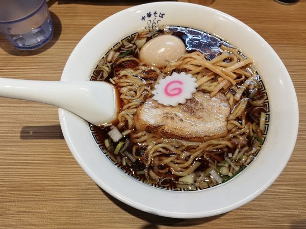 「中華そば　黒（+味玉）」@中華そば 六感堂の写真