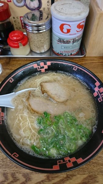 「はんちゃんラーメン(900円)」@赤鬼ラーメンの写真