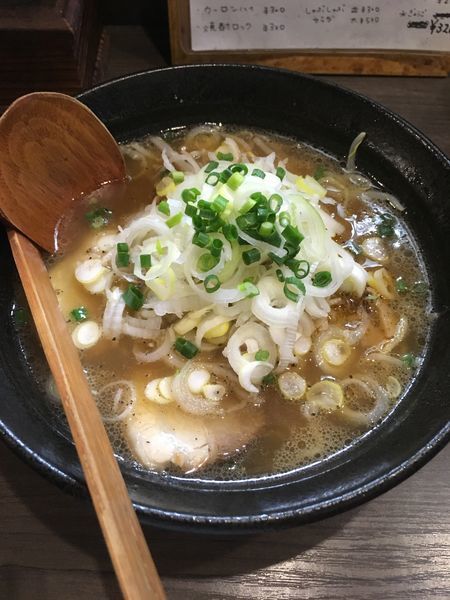 「らーめん 薬味ねぎ」@麺屋 求の写真