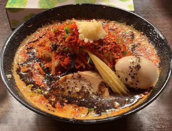 「蠍味玉ラーメン 増し増しの増し増し」@Japanese soba Noodles 蠍の写真