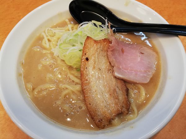 「ド豚骨」@ド豚骨 貫の写真