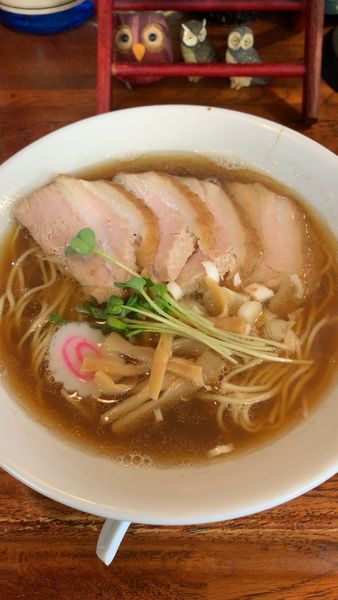 「はまぐり煮干し中華そば＋チャーシュー」@麺酒処 ふくろうの写真