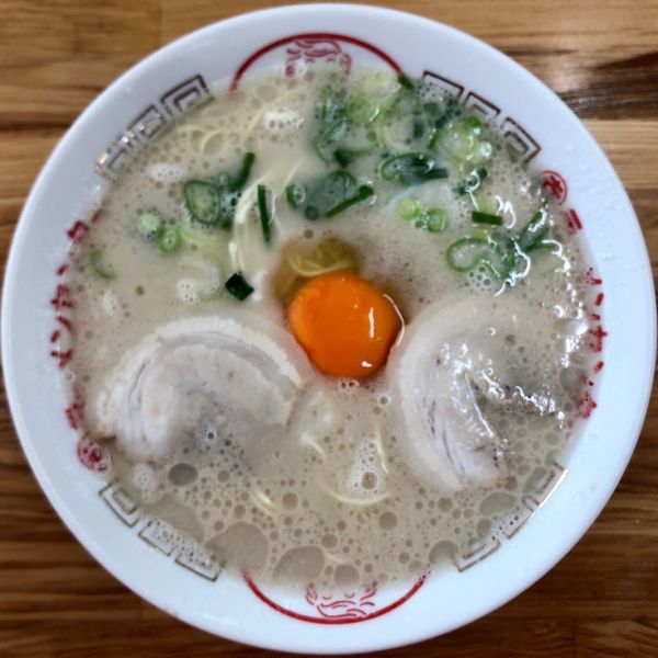 「ラーメン (420円) 生たまご (60円)」@丸幸ラーメンセンター 基山店の写真
