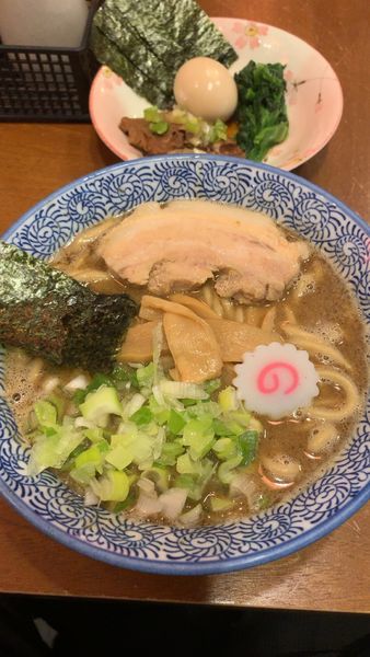 「特製中華そば」@つけめん 桜の如くの写真