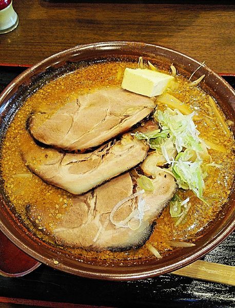 「バターチャーシュー味噌ラーメン 1080円」@かっつも亭 大府店の写真
