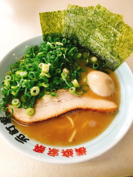 「九条ネギ、味玉ラーメン」@横浜家系元町家の写真