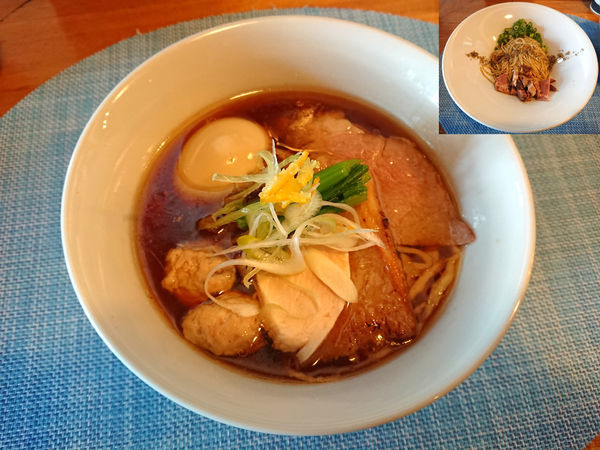 「特製中華そば＋煮干し玉」@中華蕎麦 はざまの写真