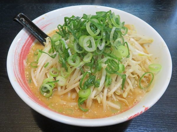 「8番ホワイト」@ドレファラシドの写真