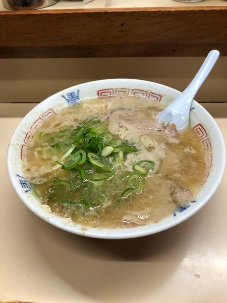 「チャーシュー麺＋替玉」@八ちゃんラーメン 薬院本店の写真