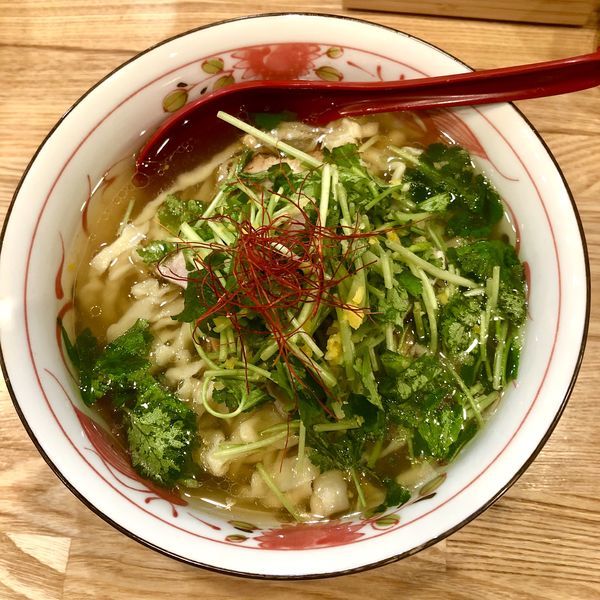 「【限定】ゆずと三つ葉のラーメン ￥900」@くじら食堂 nonowa東小金井店の写真