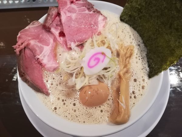 「鶏そば全のせ」@鶏そば 啜るの写真