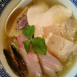 貝だし塩そばチャーシュー