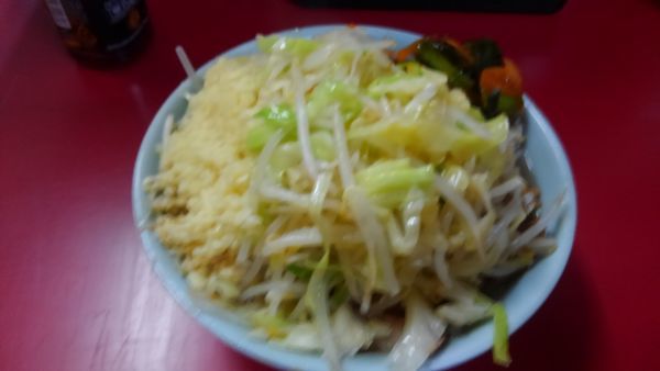 「小ぶた　ピリ辛ニラだれ」@ラーメン二郎 中山駅前店の写真