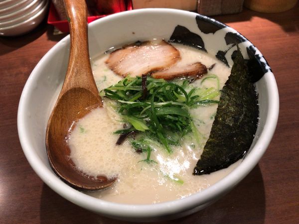 「とんこつら～めん」@ばっこ志の写真