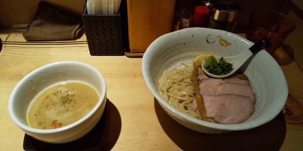 「煮豚つけそば(醤油)」@SOBAHOUSE 金色不如帰 新宿御苑本店の写真