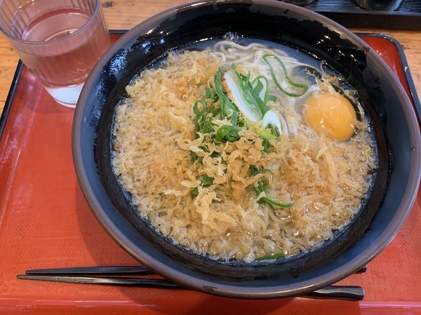 「月見そば 370円」@麺家 さがの店の写真