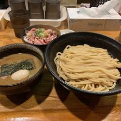煮干つけ麺 中盛り チャーシュー丼