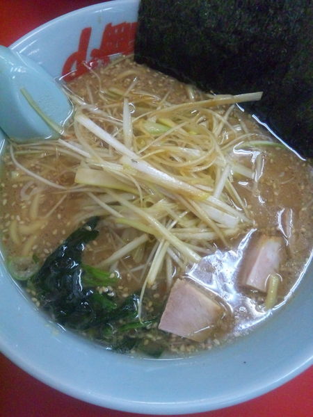 「味噌ネギラーメン740円」@山岡家 越谷レイクタウン店の写真