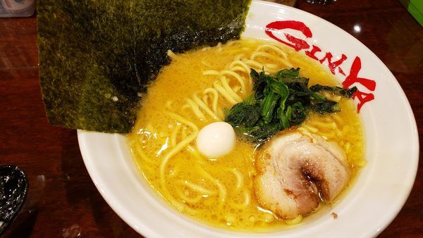 「醤油ラーメン」@横濱家系ラーメン 吟家 東金店の写真