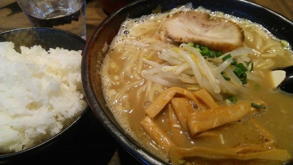 「ラーメン 750円＋ライス 150円（だったかな）」@麺屋 一路の写真