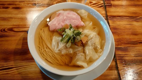 「ワンタン塩煮干中華そば¥950-」@柴崎亭 梅丘店の写真