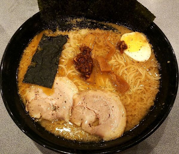 「嵐げんこつらあめん(大盛り) 海苔」@らあめん花月嵐 浦和美園店の写真