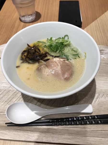 「白丸ハーフ」@1/2PPUDO 渋谷ヒカリエ店の写真