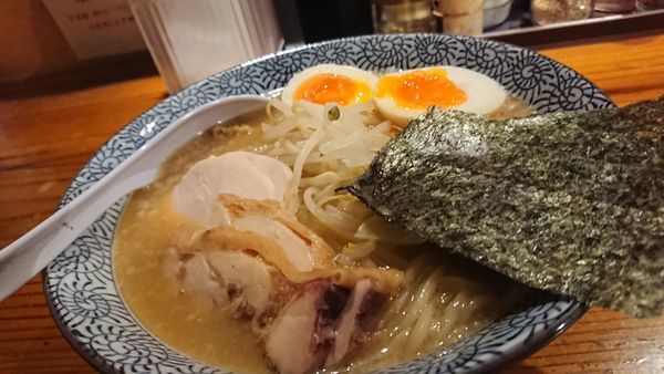 「特製濃厚味噌らーめん」@濃厚鶏そば 麺屋 武一 横浜関内店の写真