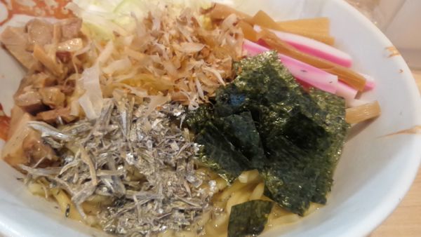 「まぜにぼ８００円」@麺処つむじの写真