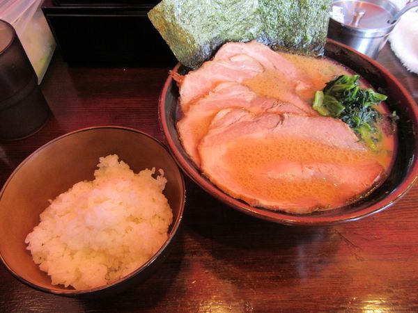 「チャーシューメン（９４０円）」@横浜家系ラーメン 剛力家の写真